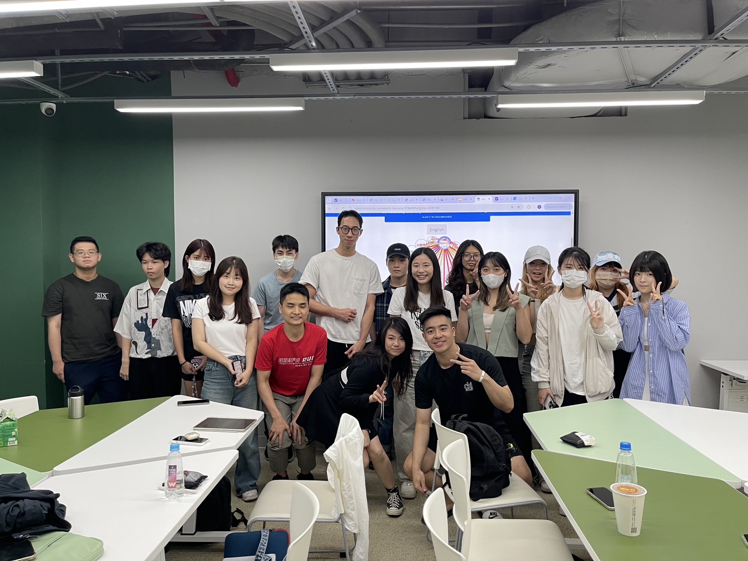 113-2學期 濟時樓eSchool英語角