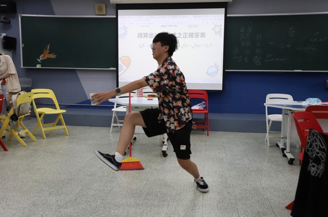 同心協力任務賽-張承鎧馬力歐接毽子