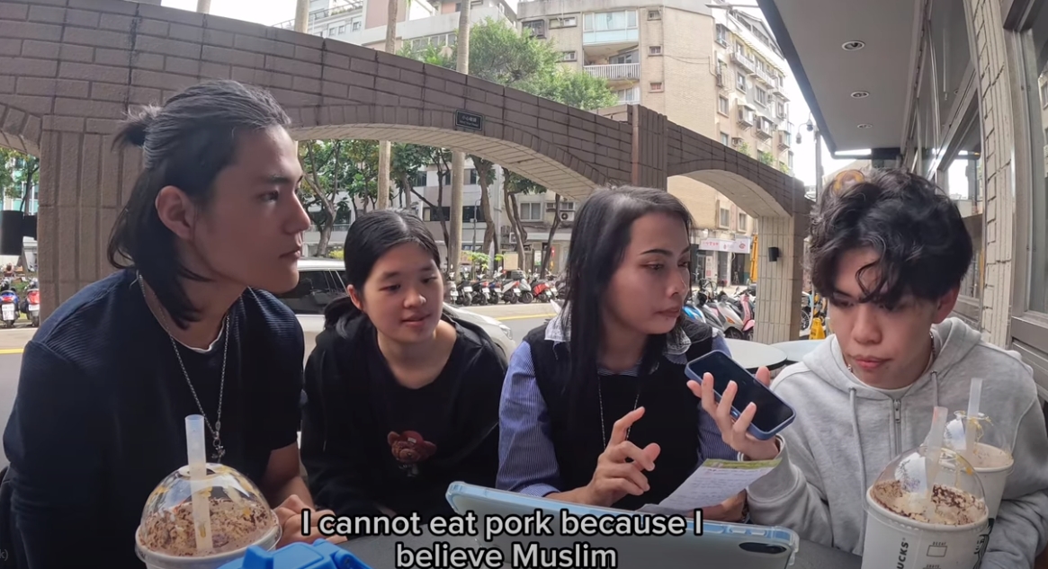 東南亞人士因多屬於回教徒而不吃豬肉，故在台灣飲食也是一大挑戰